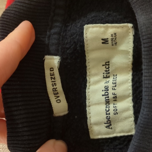 Abercrombie Wolf Sweatshirt Crewneck - Picture 4 of 4